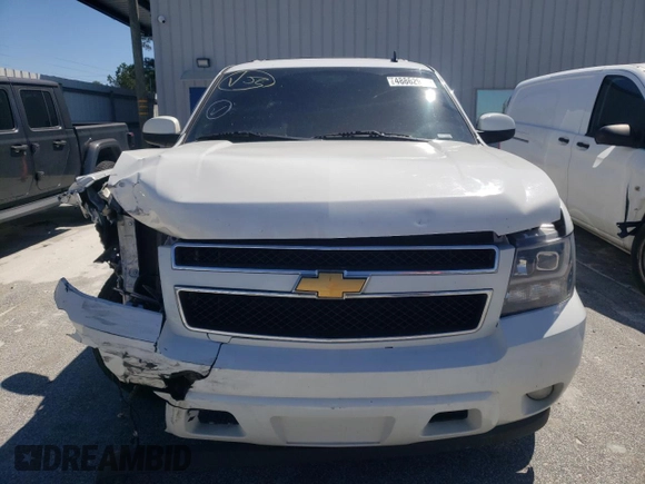 2010 Chevrolet Suburban LT with VIN 1GNUCJE00AR194783, listed as a Copart auction lot 48862905 with 397,952 mi miles and Salvage Title. Bid and sale history available at carsss.com. Image 5.