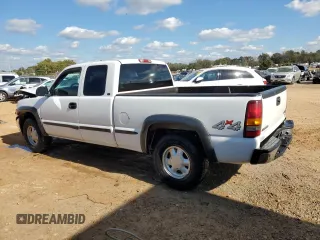 1999 GMC New Sierra 1500 SLE with VIN 1GTEK19T5XE547278, listed as a Copart auction lot 79755514 with 220,319 mi miles and Salvage Title. Bid and sale history available at carsss.com. Image 2.