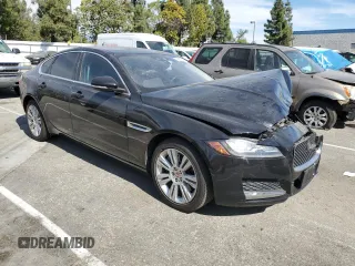 2017 Jaguar XF 35t Premium with VIN SAJBD4BV6HCY28336, listed as a Copart auction lot 76630724 with 52,593 mi miles and Salvage Title. Bid and sale history available at carsss.com. Image 4.