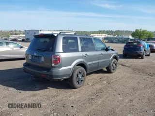 2008 Honda Pilot VP with VIN 5FNYF18208B008772, listed as a IAAI auction lot 42098599 with 186,981 mi miles and . Bid and sale history available at DreamBid. Image 4.