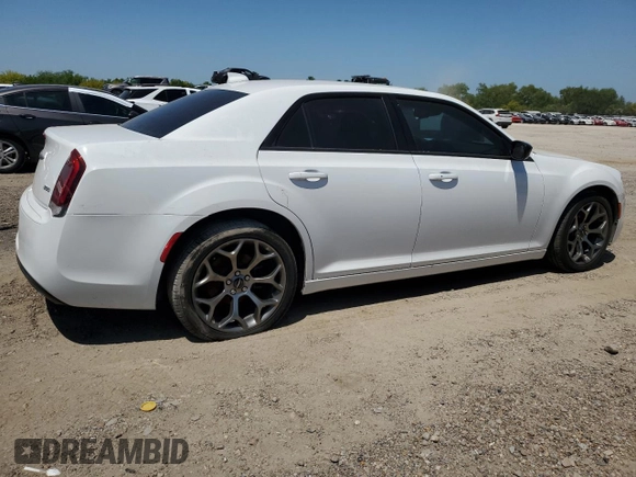 2018 Chrysler 300 Touring z VIN 2C3CCAAG4JH302012, wystawiony jako Copart lot #52806985 z przebiegiem 73 335 mil mil oraz Szkoda całkowita • Salvage title. Historia ofert i sprzedaży dostępna na DreamBid. Obrazek 3.
