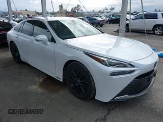 2021 Toyota Mirai XLE with VIN JTDAAAAA8MA002562, listed as a IAAI auction lot 41783479 with 24,821 mi miles and . Bid and sale history available at carsss.com. Image 1.