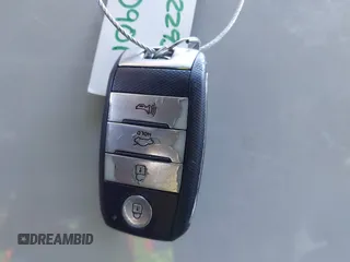 2014 Kia Optima EX z VIN 5XXGN4A74EG294124, wystawiony jako IAAI lot #41413272 z przebiegiem 154 058 mil mil oraz . Historia ofert i sprzedaży dostępna na DreamBid. Obrazek 11.