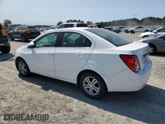 2016 Chevrolet Sonic LT z VIN 1G1JC5SH9G4134576, wystawiony jako Copart lot #58660555 z przebiegiem 127 067 mil mil oraz Czysty tytuł • Clean title. Historia ofert i sprzedaży dostępna na DreamBid. Obrazek 2.