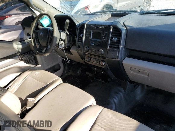 2016 Ford F-150 XL with VIN 1FTMF1C8XGKD03745, listed as a Copart auction lot 62145775 with 260,656 mi miles and Clean title. Bid and sale history available at DreamBid. Image 8.