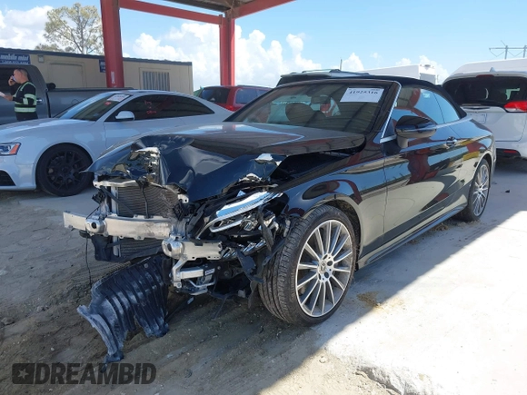 2020 Mercedes-Benz C 300 with VIN WDDWK8DBXLF951795, listed as a IAAI auction lot 41925316 with 47,348 mi miles and . Bid and sale history available at DreamBid. Image 18.