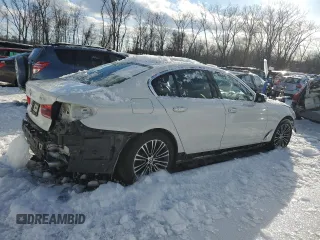 2017 BMW 5 Series 530i xDrive with VIN WBAJA7C39HG904946, listed as a Copart auction lot 44979865 with 132,890 mi miles and Salvage Title. Bid and sale history available at carsss.com. Image 3.