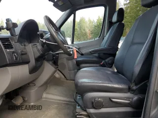 2015 Mercedes-Benz Sprinter Crew with VIN WD4PE7DC0FP171379, listed as a Copart auction lot 48036415 with 74,236 mi miles and Salvage Title. Bid and sale history available at carsss.com. Image 7.
