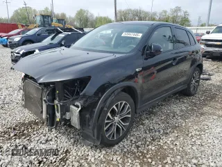 2019 Mitsubishi Outlander ES z VIN JA4AR3AU3KU013117, wystawiony jako Copart lot #53947445 z przebiegiem 127 514 mil mil oraz Szkody całkowita. Historia ofert i sprzedaży dostępna na DreamBid. Obrazek 1.