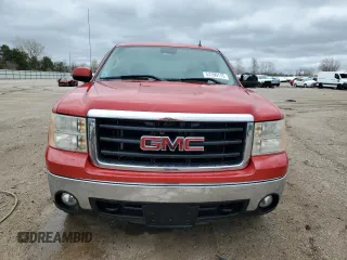 2008 GMC Sierra 1500 Work Truck z VIN 2GTEK13MX81100983, wystawiony jako Copart lot #53109175 z przebiegiem 133 021 mil mil oraz Szkoda całkowita • Salvage title. Historia ofert i sprzedaży dostępna na DreamBid. Obrazek 5.