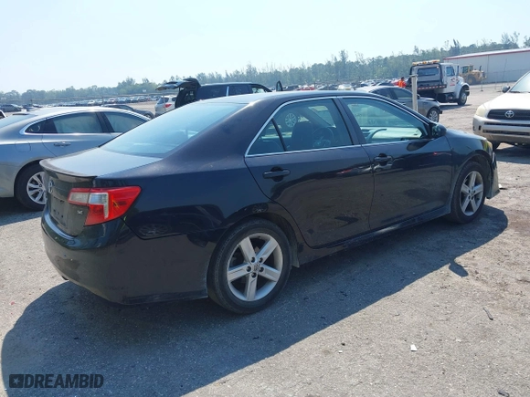 2014 Toyota Camry L with VIN 4T1BF1FK6EU467408, listed as a IAAI auction lot 41835997 with 192,335 mi miles. Bid and sale history available at carsss.com. Image 4.