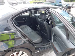2011 BMW 3 Series 328i с VIN WBAPH7C50BE677673, выставлен на аукционе IAAI как лот 42680579 с пробегом 207 336 миль миль и . История ставок и продаж доступна на DreamBid. Изображение 8.