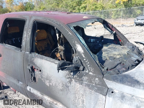 2009 Dodge Dakota SXT with VIN 1D7HE38K59S719263, listed as a IAAI auction lot 40661314 with Not Provided miles and . Bid and sale history available at DreamBid. Image 15.