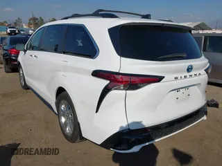 2023 Toyota Sienna XSE with VIN 5TDXSKFC7PS076599, listed as a IAAI auction lot 41548652 with 35,587 mi miles. Bid and sale history available at carsss.com. Image 3.