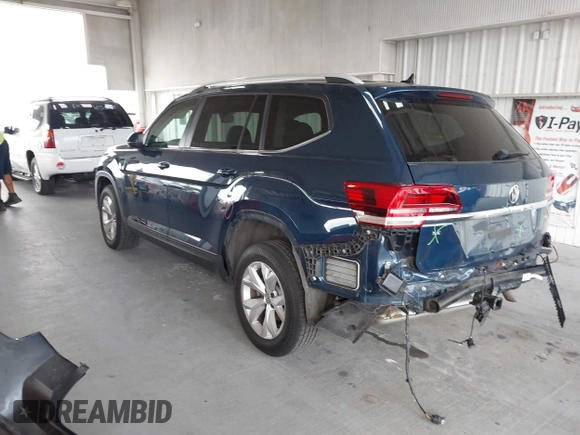 2019 Volkswagen Atlas SE with VIN 1V2LR2CAXKC605369, listed as a IAAI auction lot 39617117 with 74,432 mi miles and . Bid and sale history available at DreamBid. Image 3.