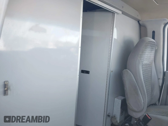 2009 Ford E-Series Commercial с VIN 1FDSS34PX9DA32550, выставлен на аукционе IAAI как лот 41710405 с пробегом 391 668 миль миль и . История ставок и продаж доступна на DreamBid. Изображение 8.