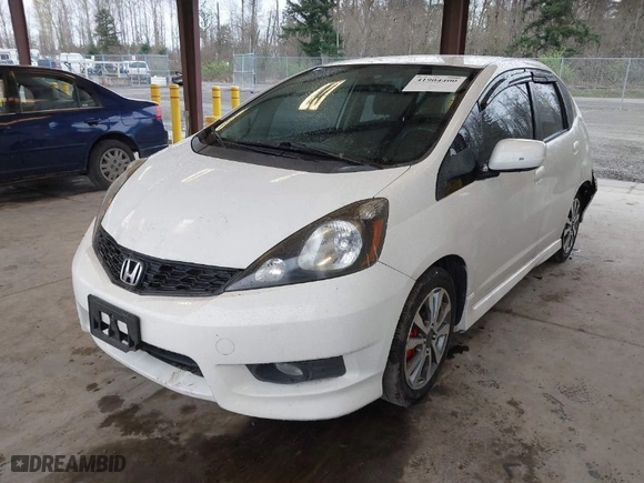2013 Honda Fit Sport with VIN JHMGE8H51DC055865, listed as a IAAI auction lot 41904400 with 280,556 mi miles. Bid and sale history available at carsss.com. Image 2.