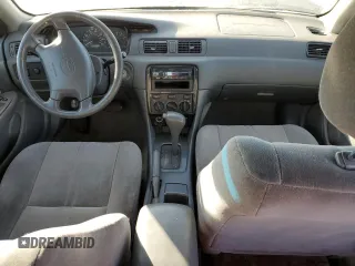 2001 Toyota Camry CE with VIN JT2BG22K810574290, listed as a Copart auction lot 88554975 with 267,620 mi miles and Salvage Title. Bid and sale history available at carsss.com. Image 8.