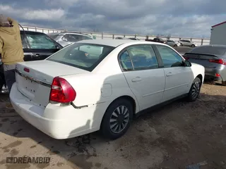 2006 Chevrolet Malibu LS w/1LS with VIN 1G1ZS51F56F245473, listed as a IAAI auction lot 38654238 with 202,950 mi miles. Bid and sale history available at carsss.com. Image 4.