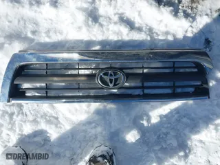 1998 Toyota 4Runner Limited with VIN JT3HN87R2W0184698, listed as a IAAI auction lot 41710285 with 176,068 mi miles. Bid and sale history available at carsss.com. Image 12.