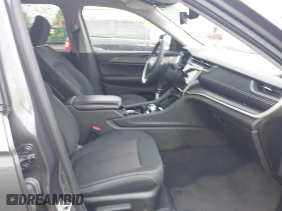 2023 Jeep Grand Cherokee Altitude with VIN 1C4RJKAGXP8886139, listed as a IAAI auction lot 42698501 with 65,045 mi miles and . Bid and sale history available at DreamBid. Image 5.