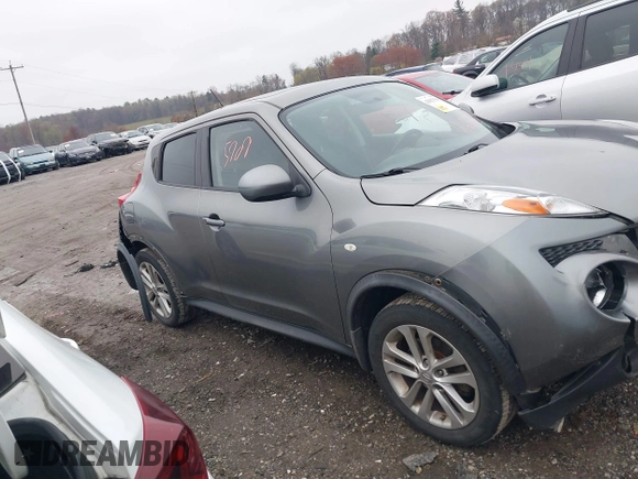 2011 Nissan Juke SL with VIN JN8AF5MV6BT007384, listed as a IAAI auction lot 42025909 with 202,840 mi miles. Bid and sale history available at carsss.com. Image 13.