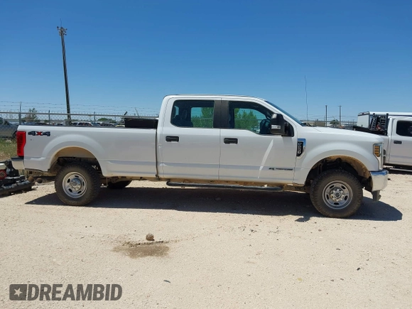 2018 Ford F-250 XL with VIN 1FT7W2BT9JEB59362, listed as a IAAI auction lot 42183926 with 238,554 mi miles and . Bid and sale history available at DreamBid. Image 12.