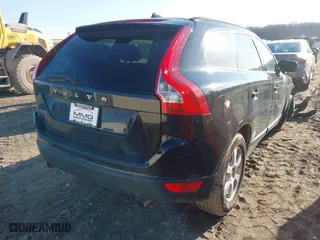 2011 Volvo XC60 3.2L with VIN YV4952DL2B2215182, listed as a IAAI auction lot 41759813 with 120,864 mi miles. Bid and sale history available at carsss.com. Image 4.