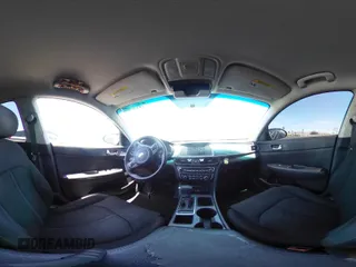 2018 Kia Optima LX z VIN 5XXGT4L36JG179485, wystawiony jako IAAI lot #42100805 z przebiegiem 90 165 mil mil oraz . Historia ofert i sprzedaży dostępna na DreamBid. Obrazek 18.