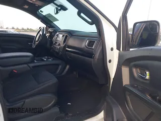 2019 Nissan Titan Pro-4X z VIN 1N6AA1E52KN534356, wystawiony jako IAAI lot #41998653 z przebiegiem 95 052 mil mil oraz . Historia ofert i sprzedaży dostępna na DreamBid. Obrazek 5.