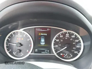 2017 Nissan Sentra SV z VIN 3N1AB7AP8HL653082, wystawiony jako IAAI lot #42535102 z przebiegiem 140 274 mil mil oraz . Historia ofert i sprzedaży dostępna na DreamBid. Obrazek 7.