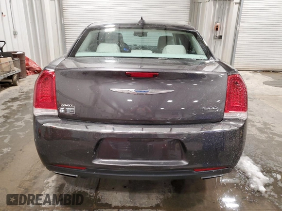 2016 Chrysler 300 with VIN 2C3CCAKG3GH278499, listed as a Copart auction lot 45173915 with 29,357 mi miles and Clean Title. Bid and sale history available at carsss.com. Image 6.