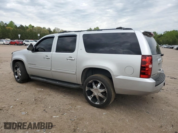 2014 Chevrolet Suburban LT z VIN 1GNSCJE00ER157634, wystawiony jako Copart lot #53271405 z przebiegiem 244 830 mil mil oraz Czysty tytuł • Clean title. Historia ofert i sprzedaży dostępna na DreamBid. Obrazek 2.