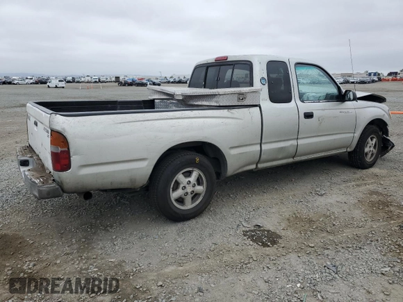 2000 Toyota Tacoma with VIN 4TAVN52N6YZ664111, listed as a Copart auction lot 60163195 with 315,732 mi miles and Salvage title. Bid and sale history available at DreamBid. Image 3.