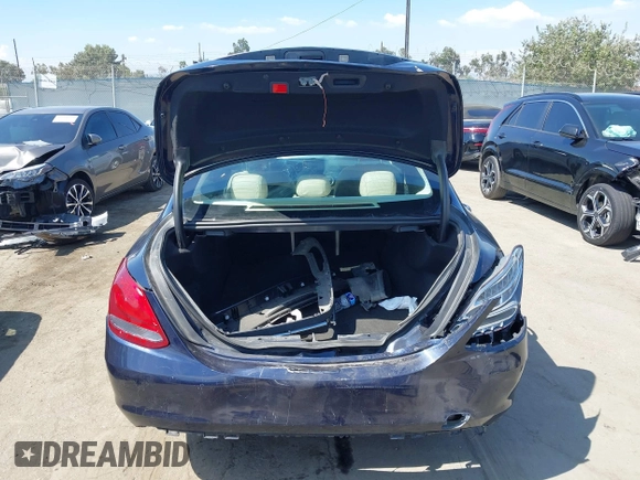2016 Mercedes-Benz C 300 with VIN 55SWF4JB7GU146373, listed as a IAAI auction lot 40029926 with 191,650 mi miles and . Bid and sale history available at carsss.com. Image 15.