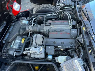 1994 Chevrolet Corvette z VIN 1G1YY22P4R5108017, wystawiony jako Copart lot #55400565 z przebiegiem 107 281 mil mil oraz Tytuł czysty. Historia ofert i sprzedaży dostępna na DreamBid. Obrazek 7.