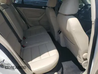 2010 Volkswagen Jetta Limited Edition с VIN 3VWAZ7AJ5AM116445, выставлен на аукционе Copart как лот 55918355 с пробегом 155 659 миль миль и Чистый • Clean title. История ставок и продаж доступна на DreamBid. Изображение 10.