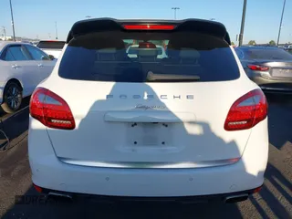 2014 Porsche Cayenne with VIN WP1AA2A28ELA96123, listed as a IAAI auction lot 42010456 with 154,312 mi miles and . Bid and sale history available at DreamBid. Image 17.