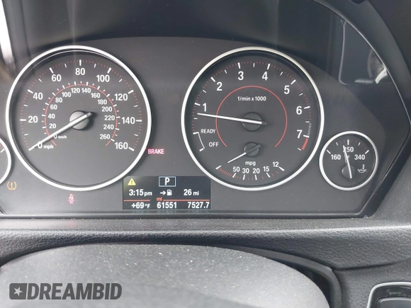 2018 BMW 3 Series 330i xDrive with VIN WBA8D9G50JNU69376, listed as a IAAI auction lot 41971138 with 61,551 mi miles. Bid and sale history available at carsss.com. Image 7.