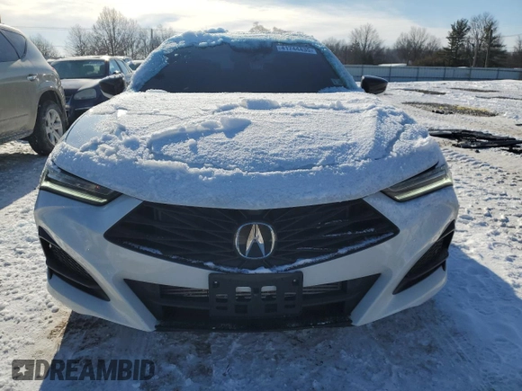 2024 Acura TLX w/A-Spec Package with VIN 19UUB6F55RA000943, listed as a Copart auction lot 41744435 with 7,726 mi miles and Salvage Title. Bid and sale history available at carsss.com. Image 5.
