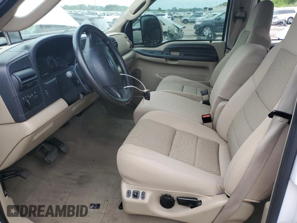 2005 Ford F-250 XL с VIN 1FTSW21PX5EC66926, выставлен на аукционе Copart как лот 57723355 с пробегом 286 827 миль миль и Списание • Salvage title. История ставок и продаж доступна на DreamBid. Изображение 7.