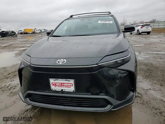 2024 Toyota bZ4X XLE with VIN JTMAAAAA8RA046343, listed as a Copart auction lot 42590125 with 2,009 mi miles and Salvage Title. Bid and sale history available at carsss.com. Image 10.
