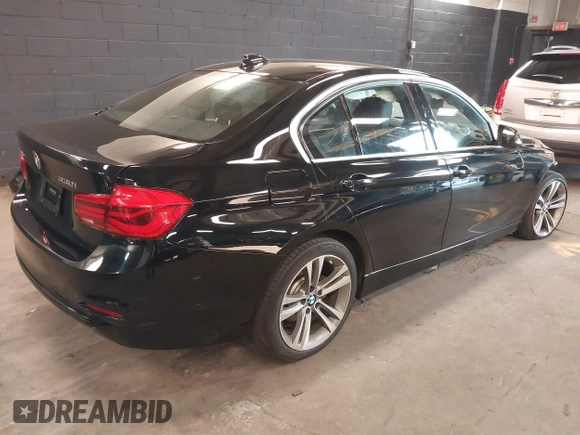 2018 BMW 3 Series 330i xDrive with VIN WBA8D9G51JNU72738, listed as a IAAI auction lot 41978561 with 71,219 mi miles. Bid and sale history available at carsss.com. Image 4.