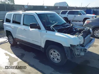 2016 Jeep Patriot Sport SE with VIN 1C4NJPBA5GD722505, listed as a IAAI auction lot 42012785 with Not Provided miles and . Bid and sale history available at carsss.com. Image 1.