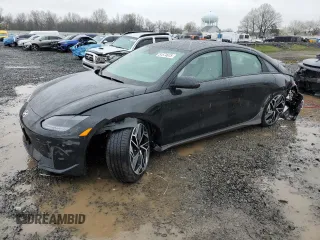 2024 Hyundai Ioniq 6 SEL z VIN KMHM34AC8RA059308, wystawiony jako Copart lot #51574675 z przebiegiem 14 452 mil mil oraz Szkoda całkowita • Salvage title. Historia ofert i sprzedaży dostępna na DreamBid. Obrazek 1.