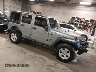2014 Jeep Wrangler Unlimited Sport with VIN 1C4BJWDG3EL305899, listed as a IAAI auction lot 41915909 with 189,655 mi miles. Bid and sale history available at carsss.com. Image 1.