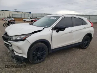 2020 Mitsubishi Eclipse Cross LE z VIN JA4AT4AA8LZ001126, wystawiony jako Copart lot #51175744 z przebiegiem 76 296 mil mil oraz Szkoda całkowita • Salvage title. Historia ofert i sprzedaży dostępna na DreamBid. Obrazek 1.
