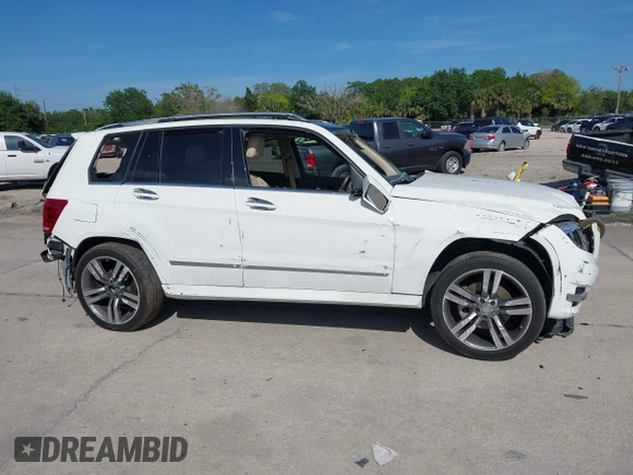 2015 Mercedes-Benz GLK 350 with VIN WDCGG5HB4FG411764, listed as a IAAI auction lot 41954685 with Not Provided miles and . Bid and sale history available at DreamBid. Image 14.