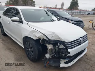 2012 Volkswagen Passat S w/Appearance with VIN 1VWAP7A30CC027913, listed as a IAAI auction lot 41580382 with 199,462 mi miles. Bid and sale history available at carsss.com. Image 6.