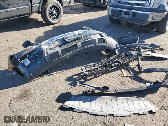 2021 GMC Yukon XL SLT with VIN 1GKS1GKD2MR243619, listed as a Copart auction lot 84262484 with 125,419 mi miles and Salvage Title. Bid and sale history available at carsss.com. Image 15.